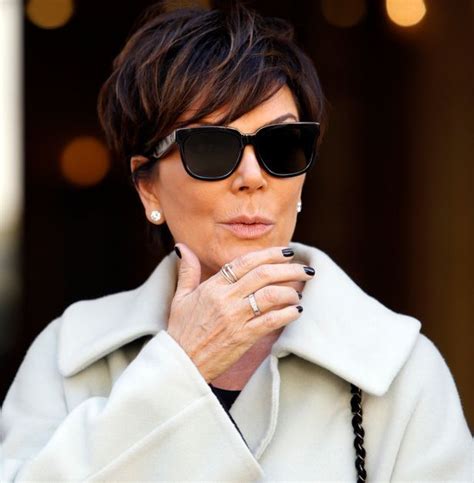 kris jenner with sunglasses